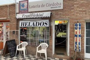 𝐴𝑛𝑑𝑟𝑒𝑎 𝐹𝑟𝑎𝑛𝑐𝑒𝑠𝑐ℎ𝑖𝑛𝑖 &ndash; HELADOS