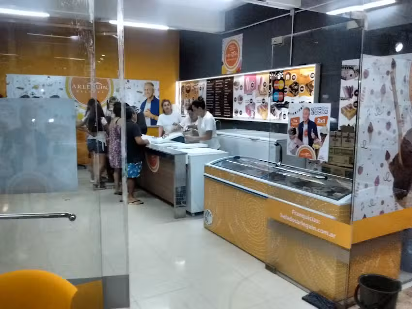 Arlequ&iacute;n Helados