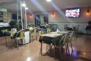 BOLA OCHO Resto-Bar Heladería