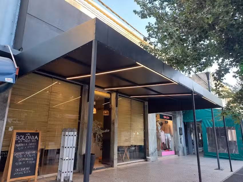 BOLONIA ice cream bar