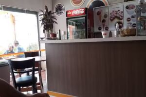 Bufón heladería cafetería