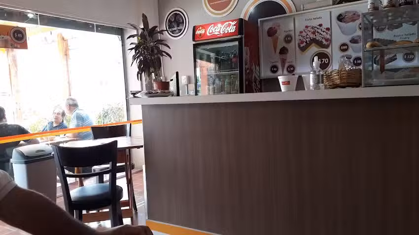 Buf&oacute;n helader&iacute;a cafeter&iacute;a