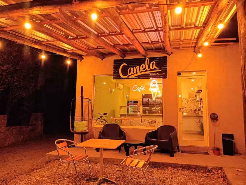 CANELA Helader&iacute;a artesanal & Caf&eacute;