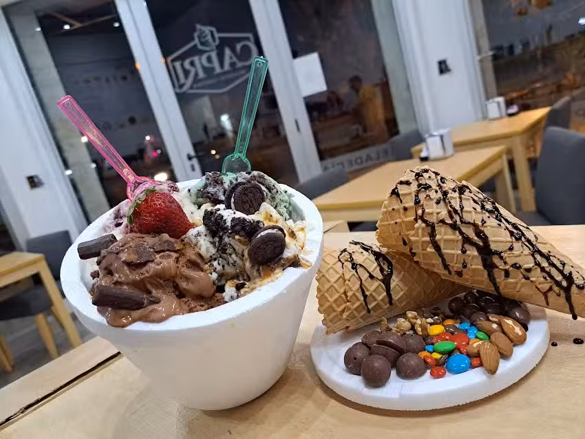 CAPRI HELADER&Iacute;A & CAFETER&Iacute;A