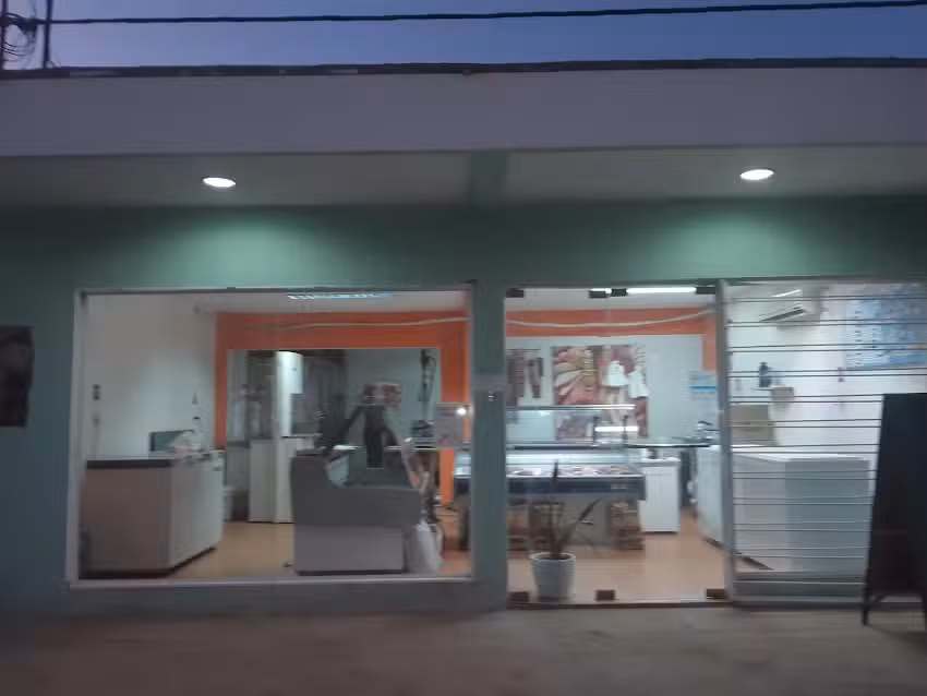 Carnicer&iacute;a y Helader&iacute;a Passamani