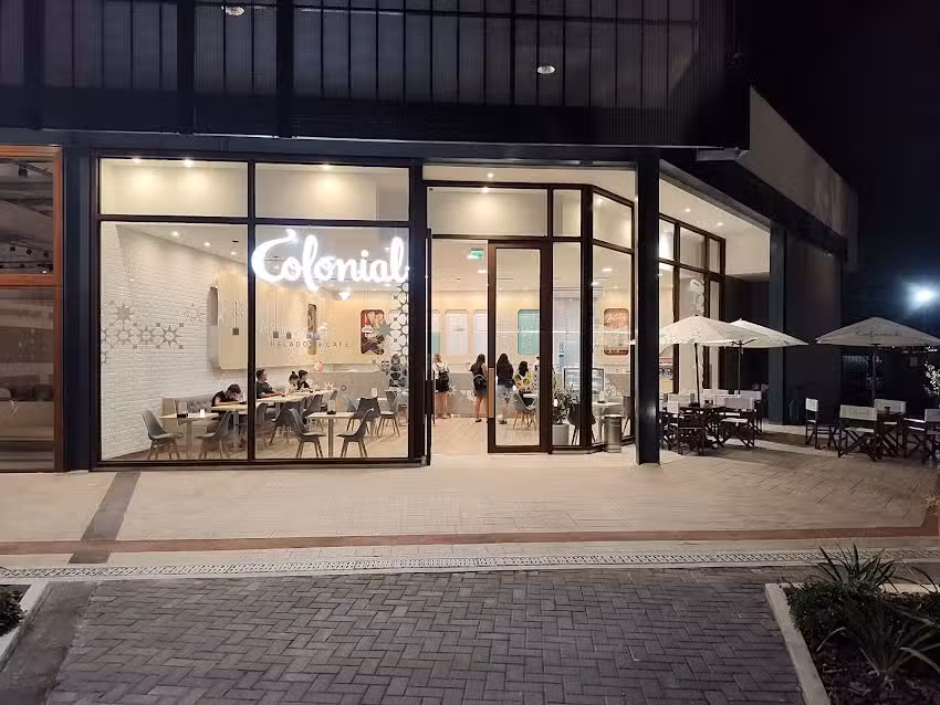 COLONIAL HELADOS & CAFE. POLO HUDSON