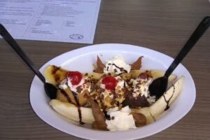 Delujo Heladería y Cafetería.