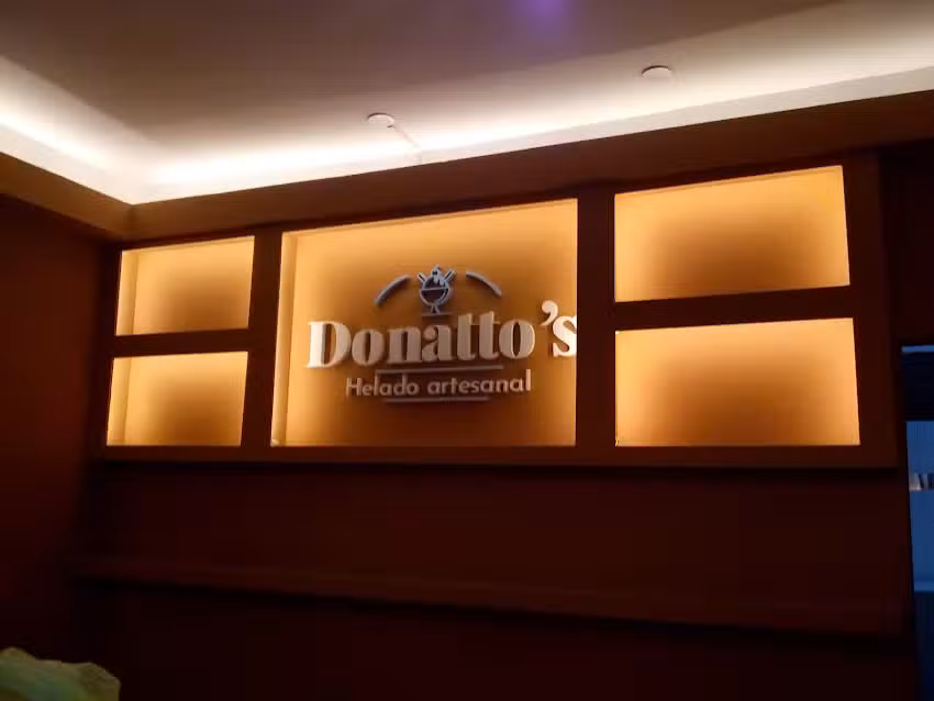 Donatto&rsquo;s heladeria