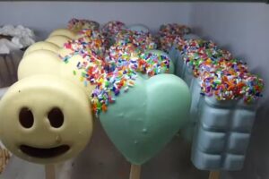 Helader&iacute;a artesanal azul