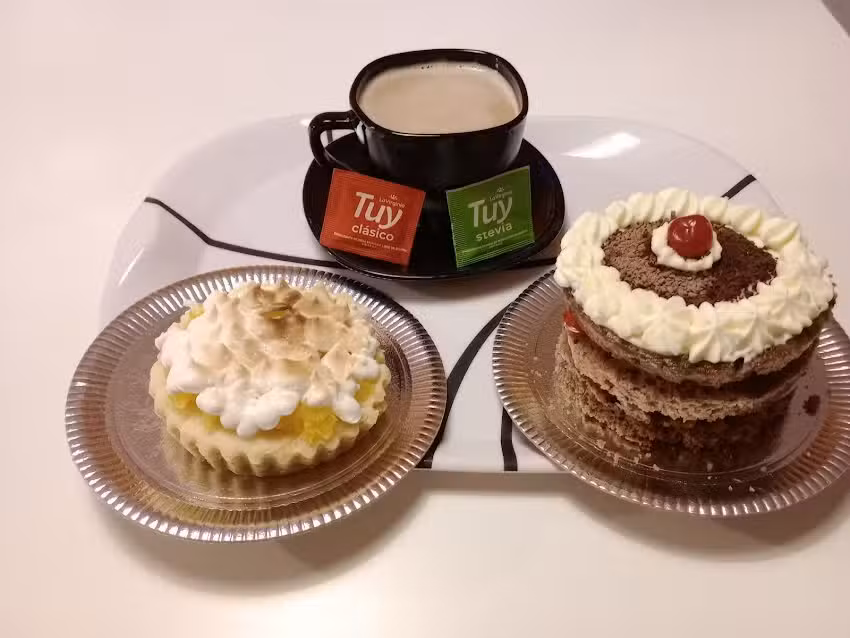 Heladeria bah&iacute;a strobel