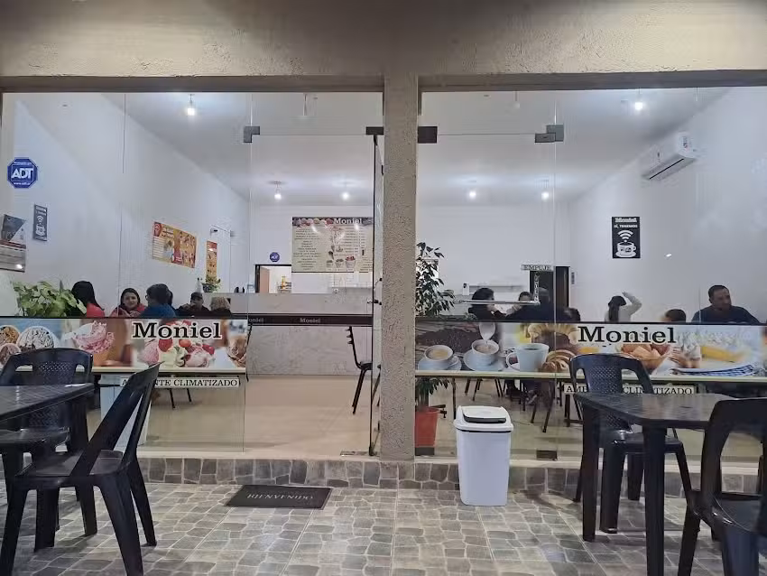 HELADER&Iacute;A &CAF&Eacute; MONIEL