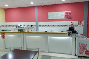 Heladeria Cecchetto | Rotiseria Mc Robert&rsquo; s