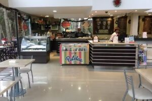 Heladeria Colonial Helados & Cafe Caril&oacute;