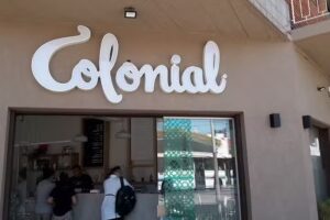 Helader&iacute;a Colonial Helados & Caf&eacute; Munro