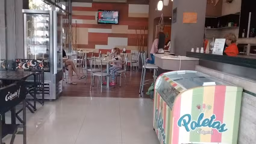 Helader&iacute;a Colonial Helados & Caf&eacute; San Isidro