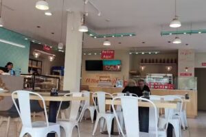 Helader&iacute;a El Colonial Pilar Centro