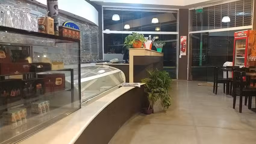 Helader&iacute;a Facundos