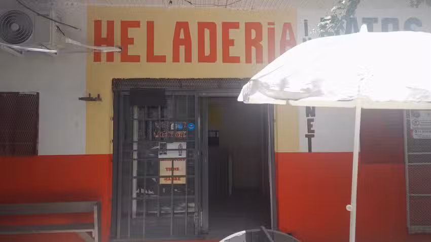 Helader&iacute;a Full Crema