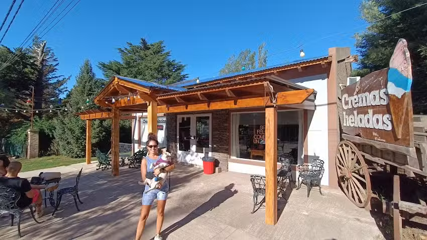 HELADERIA LEPOMM VILLA VENTANA