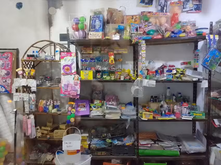 HELADERIA, LIBRERIA Y KIOSCO M & S