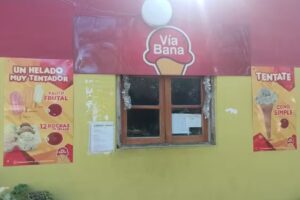 Helader&iacute;a Via Bana, Atahualpa 1099