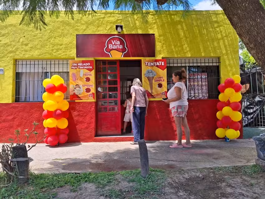 Heladeria via bana la lomita