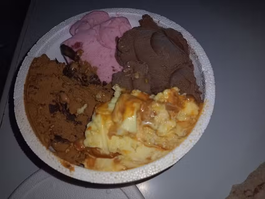 &ldquo;HELADERIA Y ALMACEN SANTI&rdquo;