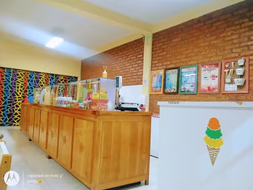 Helader&iacute;a y Minimercado Ping&uuml;inito