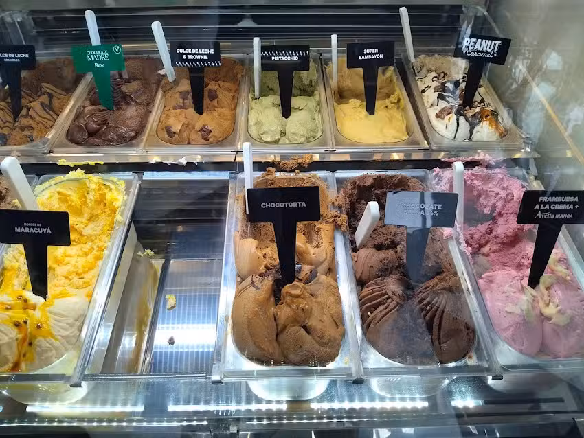 Lucciano&rsquo;s Paseo de la Costa &middot; Neuqu&eacute;n