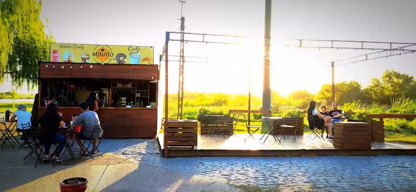 Minato Candys y Caf&eacute;