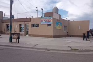 Multirubro y helader&iacute;a &ldquo;LA RESTY&rdquo;