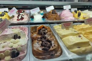 Reggi Gelatería & Cafetería