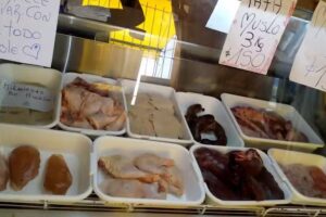 SAMUEL POLLERÍA VERDULERÍA ANEXO DESPENSA HELADOS GRIDO