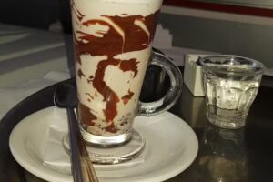 Target Helados & Cafe