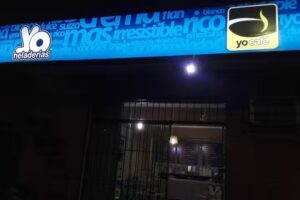 YO HELADERIA & CAFE